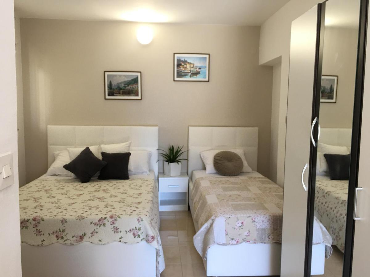 Apartment Vesna ポダツァ エクステリア 写真