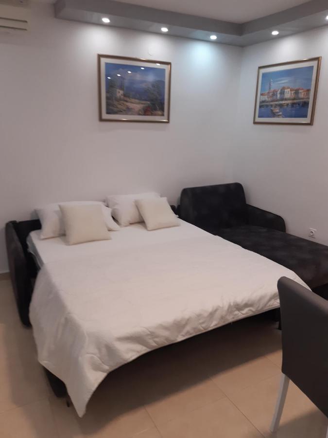 Apartment Vesna ポダツァ エクステリア 写真