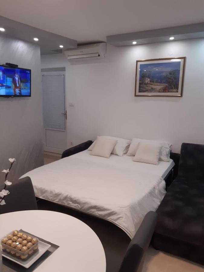 Apartment Vesna ポダツァ エクステリア 写真