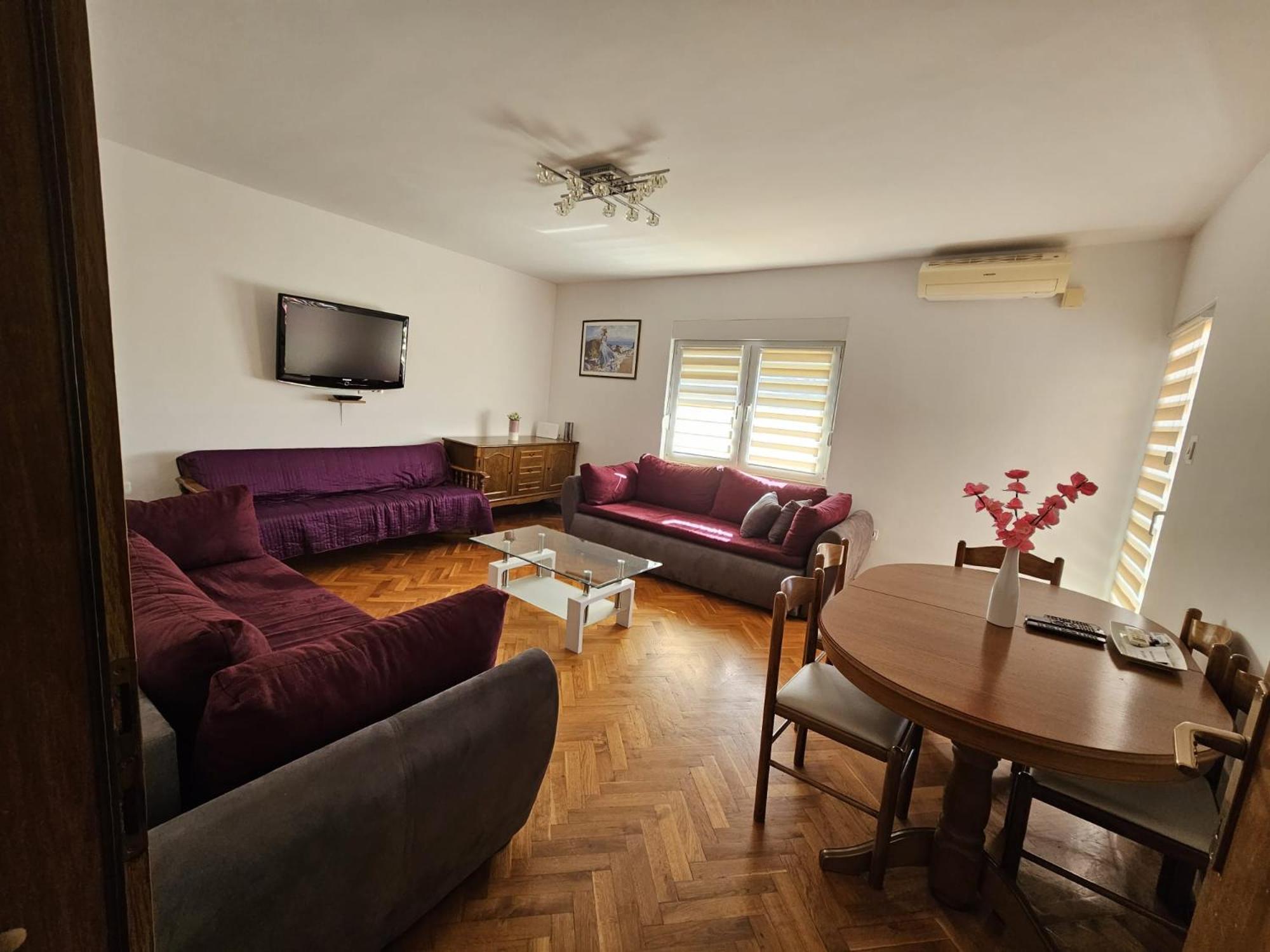 Apartment Vesna ポダツァ エクステリア 写真