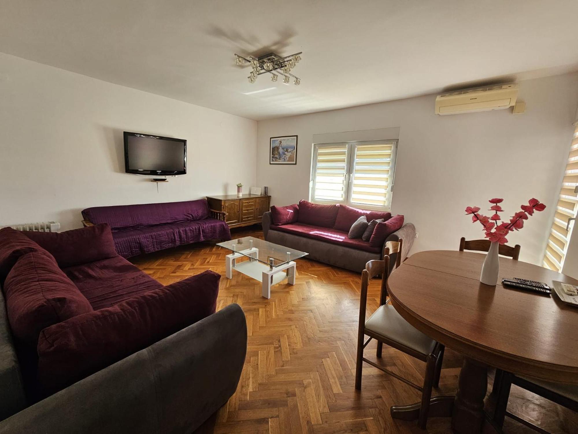 Apartment Vesna ポダツァ エクステリア 写真